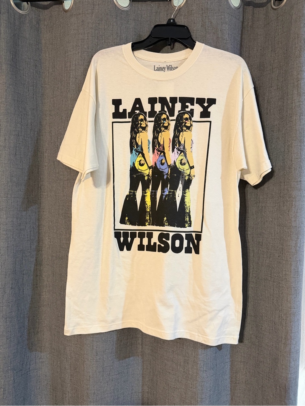 Women’s Lainey Wilson Graphic T-Shirt in Cream
